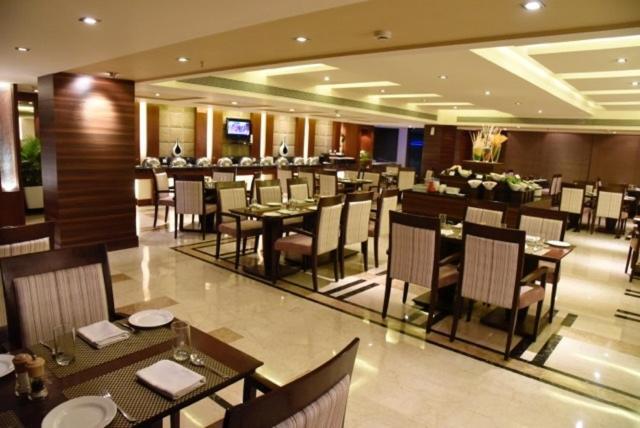 Hotel Surestay By Western Indore
